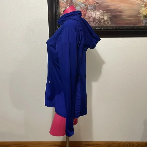 Athleta Plush Tech Hoodie 3.0 SAPPHIRE BLUE #721643 Size Medium Tall MT - Picture 3 of 14